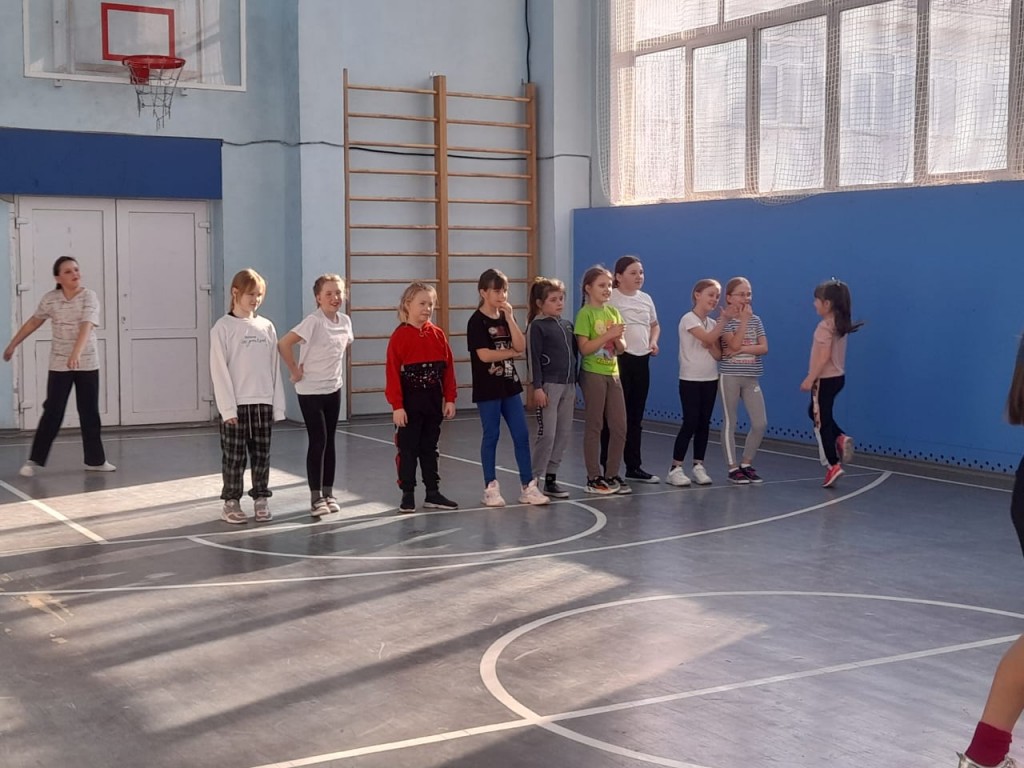 Школьные Спортивно-массовые соревнования по подвижной игре &laquo;Перестрелка&raquo; и &laquo;Веселые старты&raquo; 32