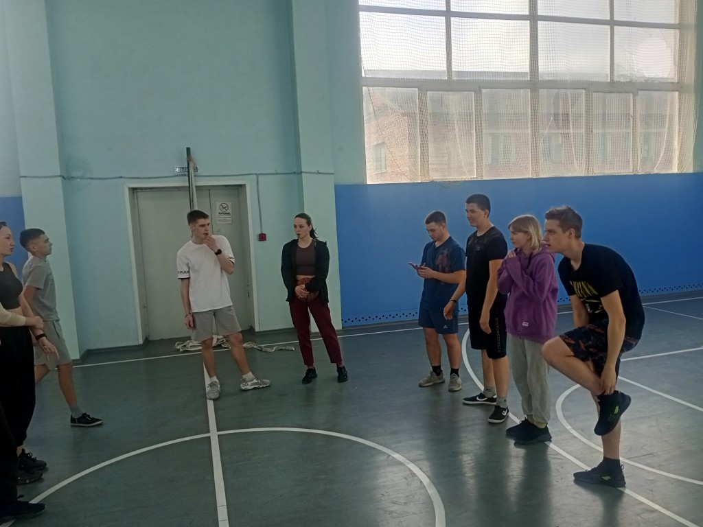 Школьные Спортивно-массовые соревнования по стритболу. 21