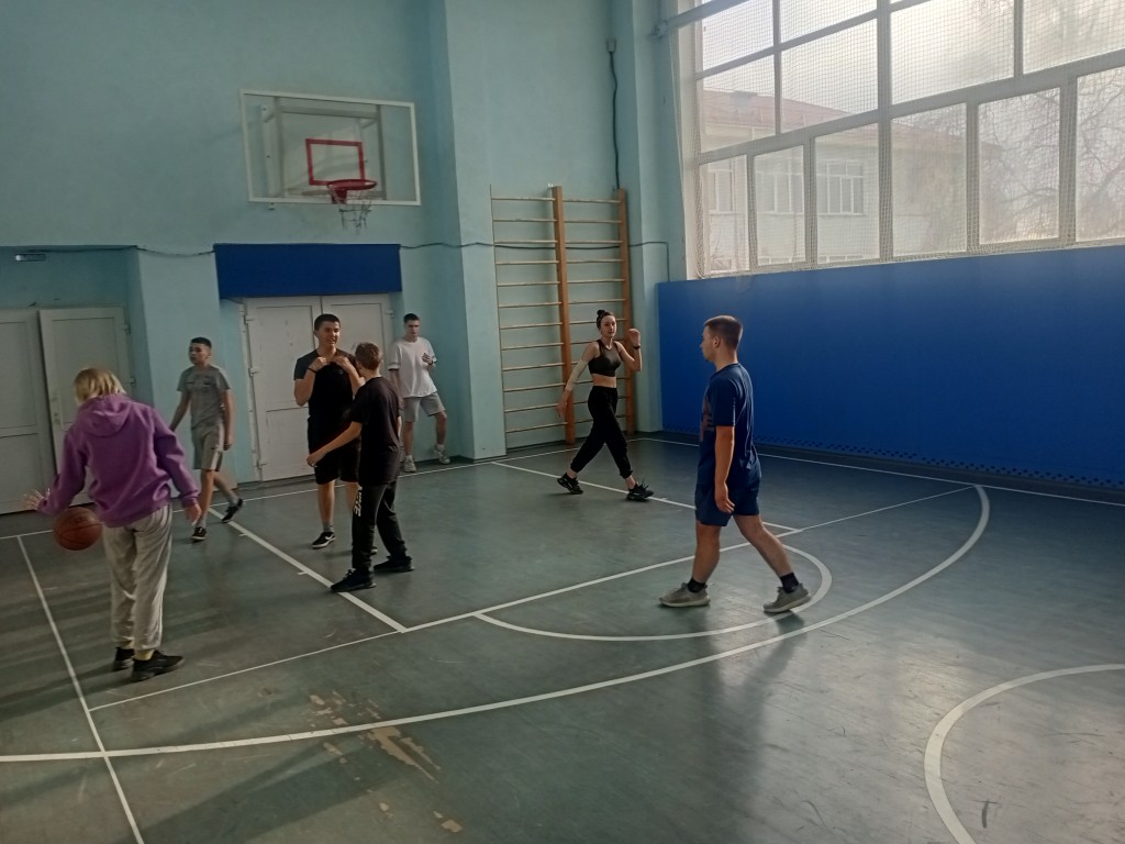 Школьные Спортивно-массовые соревнования по стритболу. 23