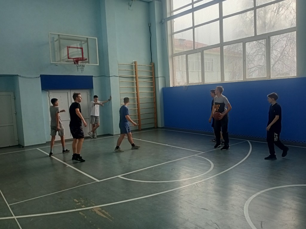 Школьные Спортивно-массовые соревнования по стритболу. 43